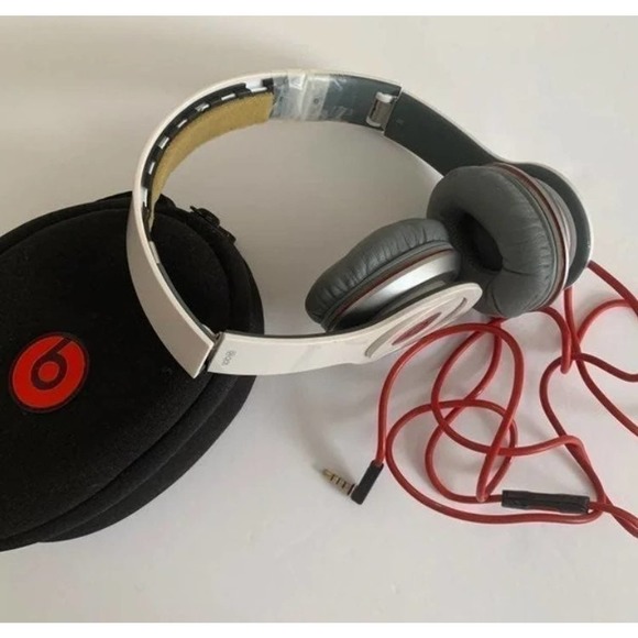 Beats by Dr. Dre Solo HD Headband Wired Headphones White Red Gray Blck Preowned - Picture 3 of 8